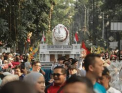 Tutup Rangkaian HJKB, Pemkot Bandung Gelar Pawai Jampana Berbasis Kearifan Lokal